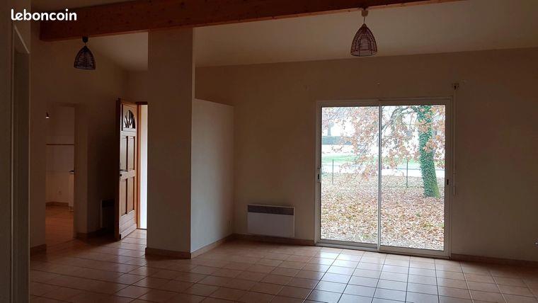 Maison à louer, 109m², Puymoyen