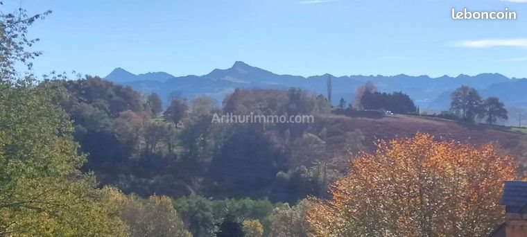 Appartement à louer, 81m², Averan