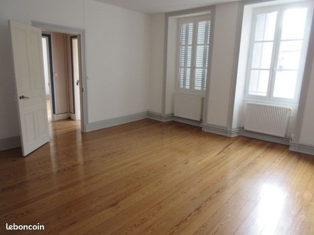 Appartement à louer, 135m², Port-Lesney