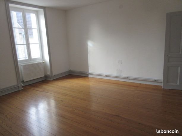 Appartement à louer, 135m², Port-Lesney