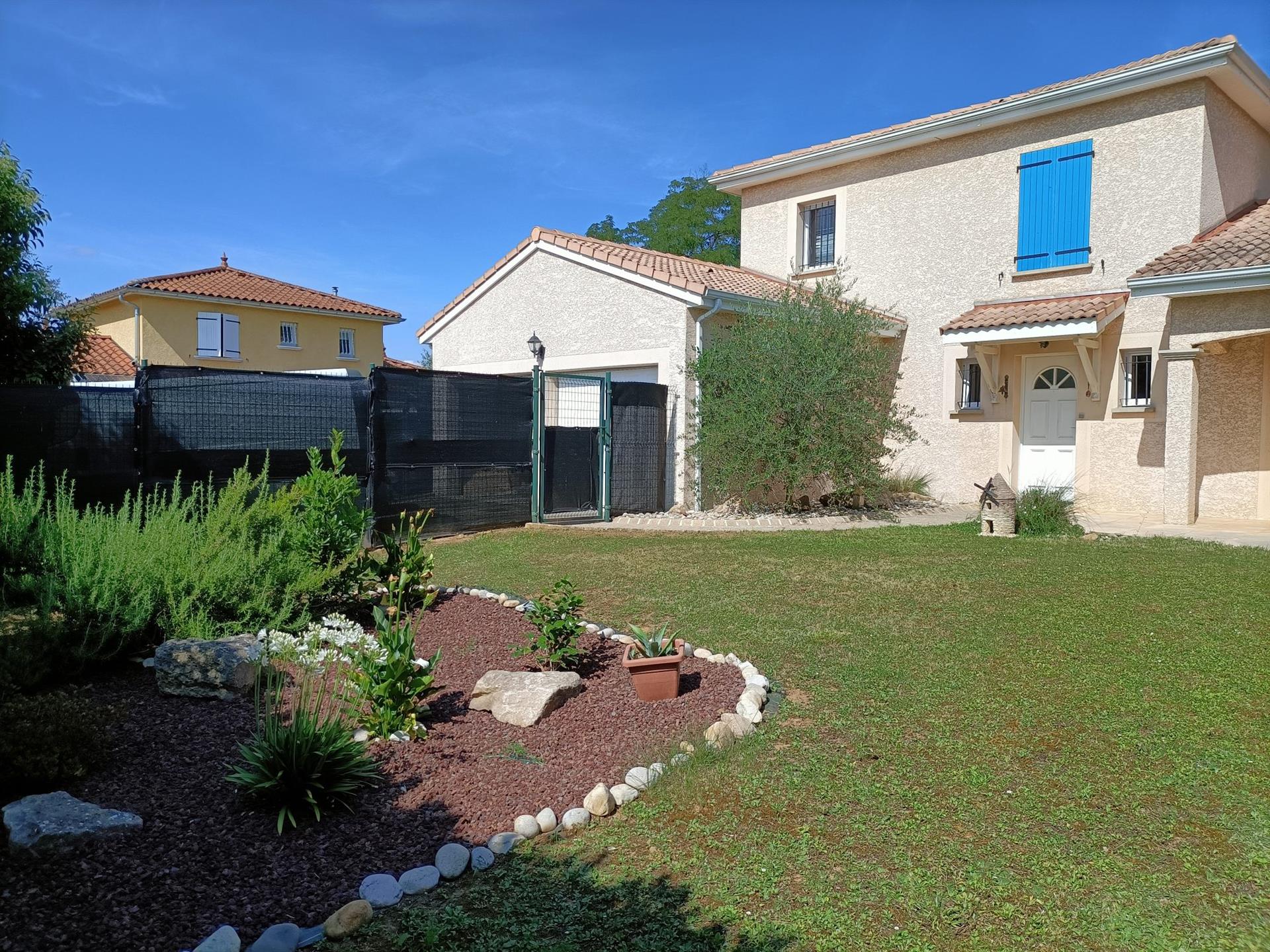 Maison à louer, 125m², Charnoz-sur-Ain