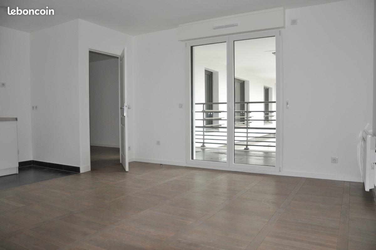 Maison à louer, 45m², Courbevoie