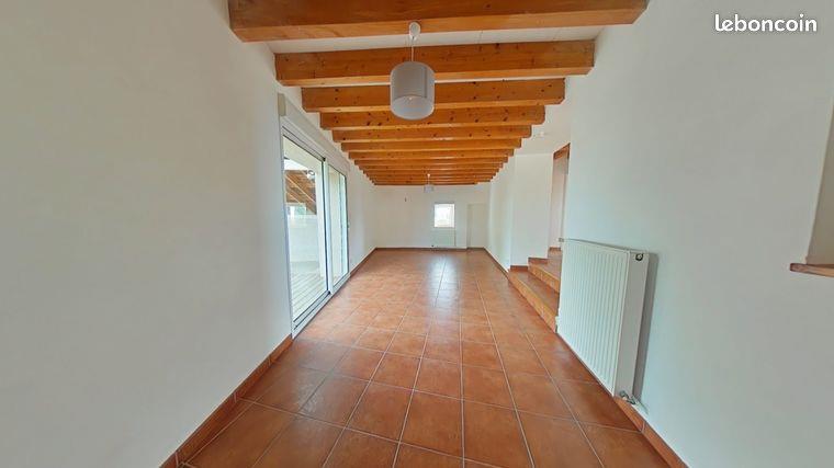 Maison à louer, 94m², Saint-Marcellin-en-Forez