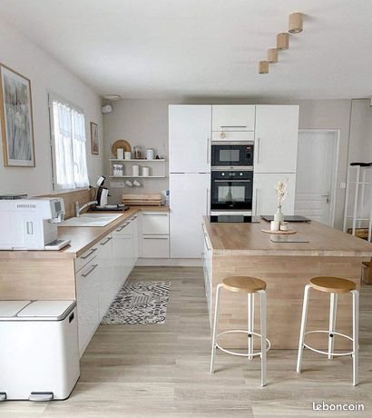 Maison à louer, 80m², Roiffieux