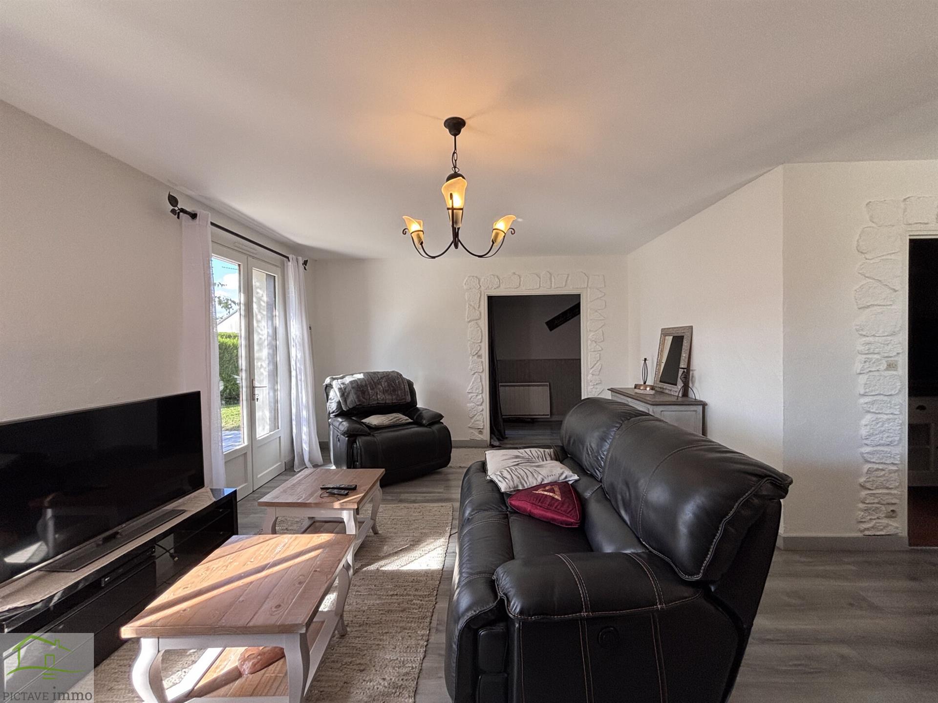 Maison à louer, 100m², Lusignan