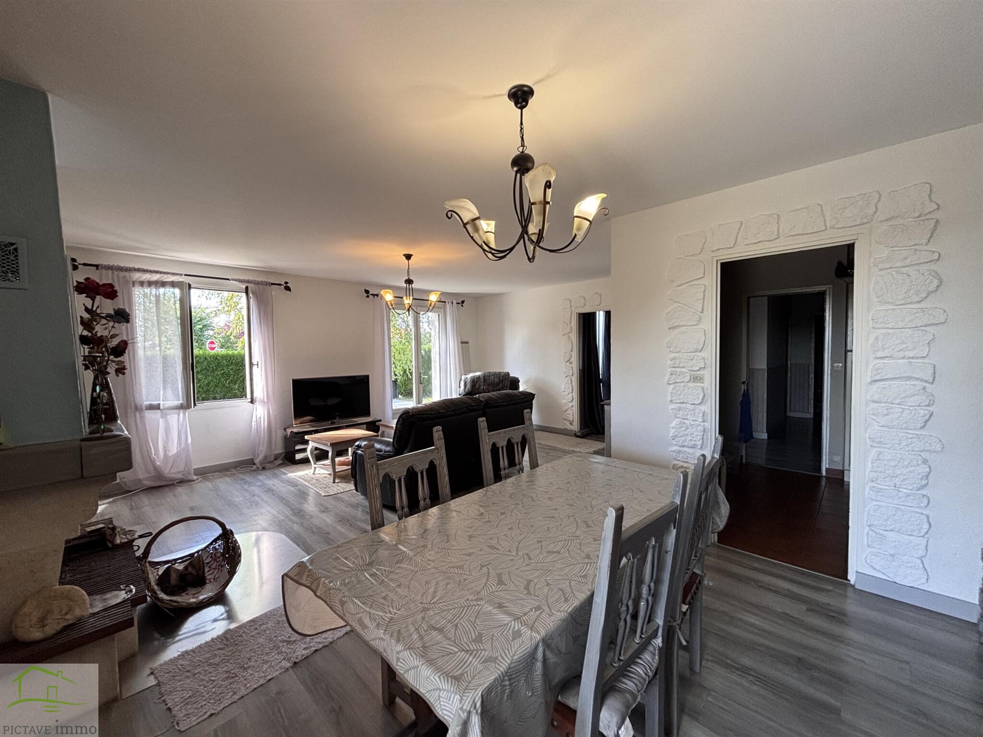 Maison à louer, 100m², Lusignan