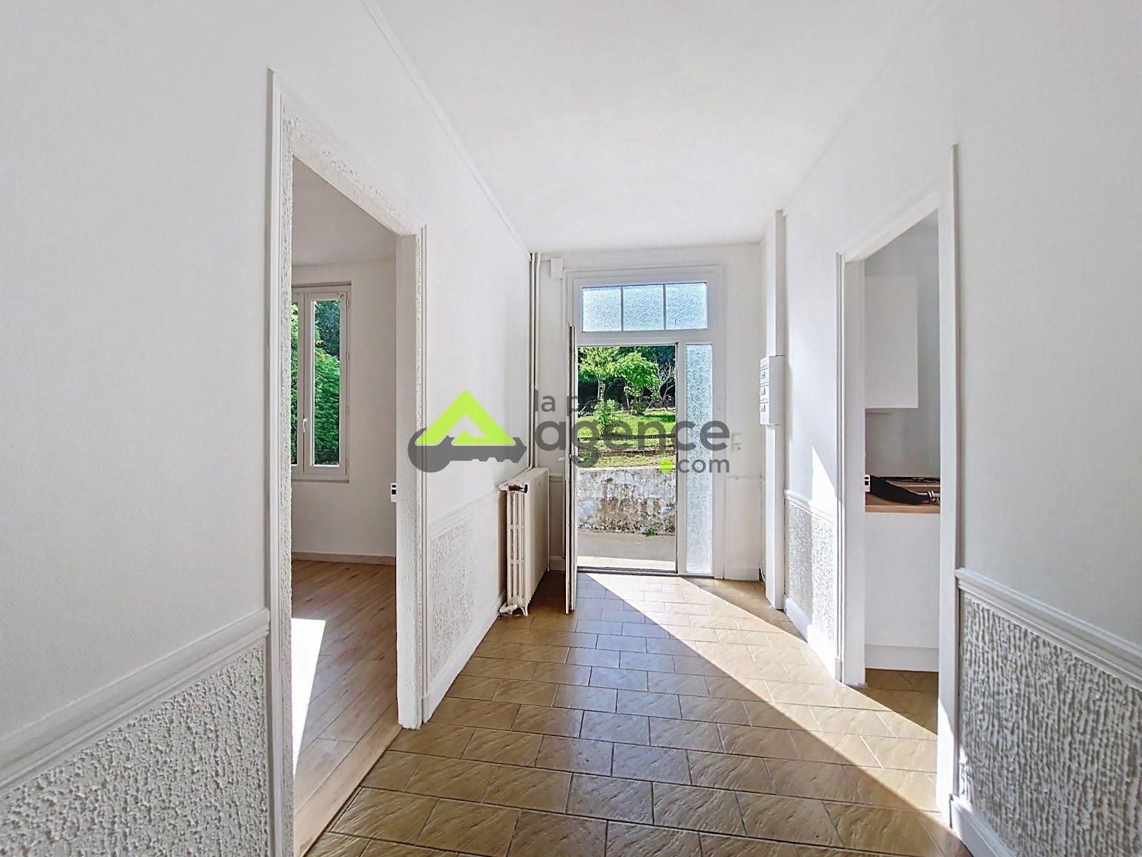 Maison à louer, 130m², Bourganeuf