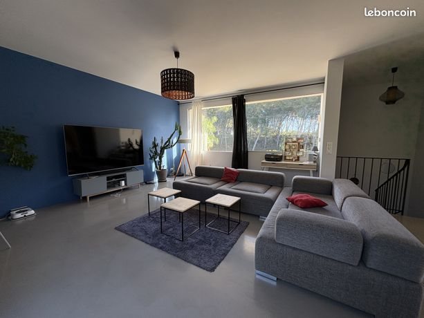 Maison à louer, 204m², Saint-Cyr-sur-Mer