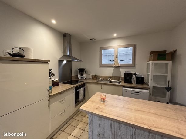 Maison à louer, 85m², Cornas