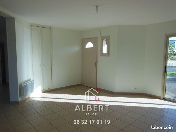 Maison à louer, 116m², Gennes
