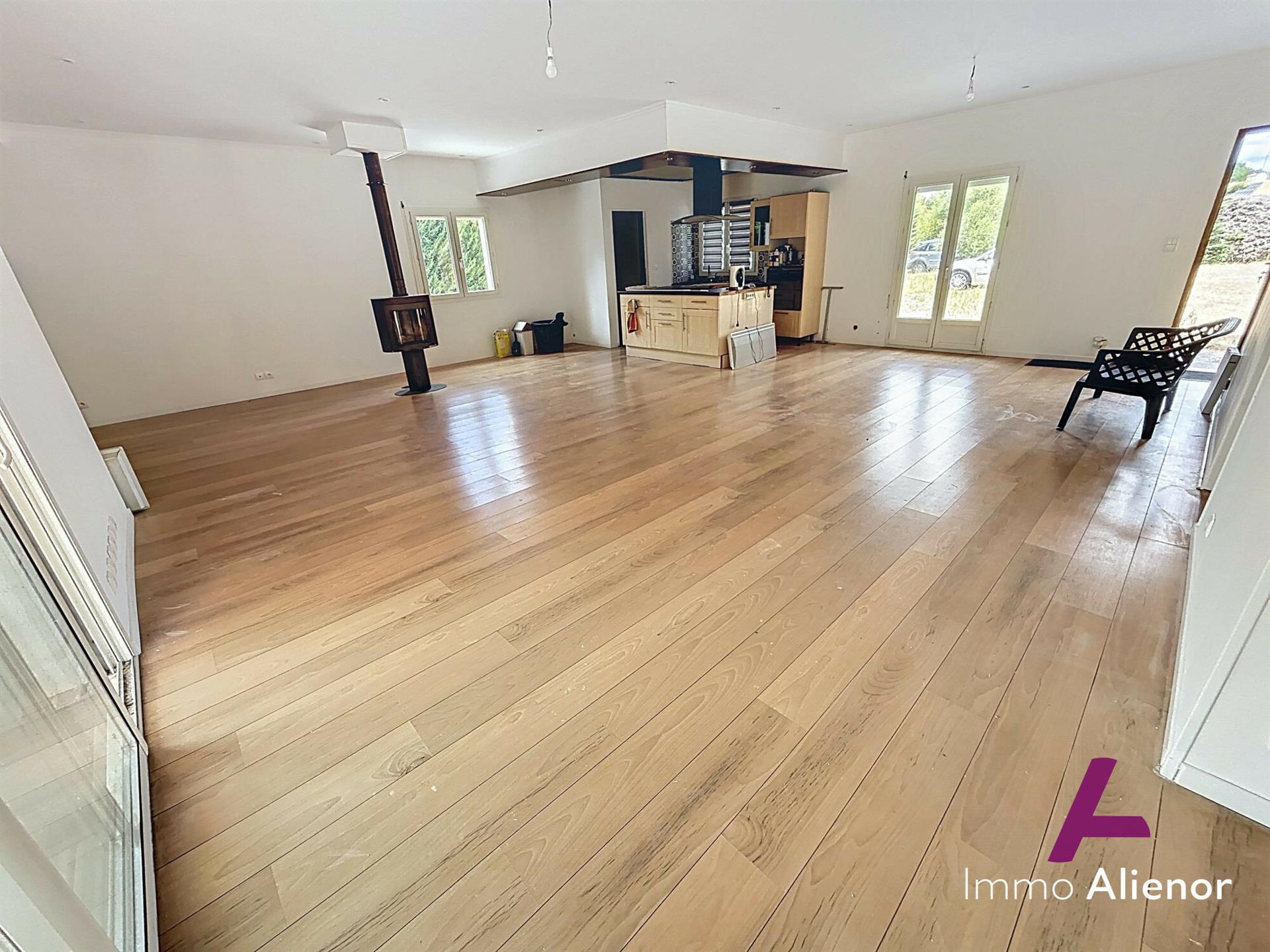 Maison à louer, 117m², Le Tuzan