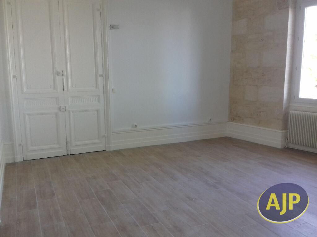 Appartement à vendre, 227m², Pauillac