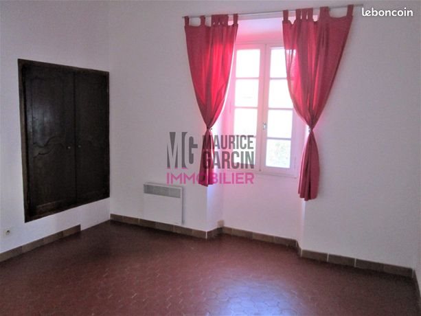 Maison à louer, 134m², Monteux