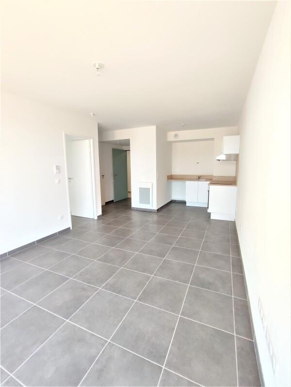 Maison à louer, 40m², Garons
