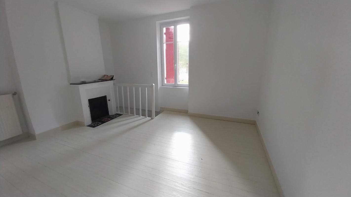 Maison à louer, 85m², Hostens