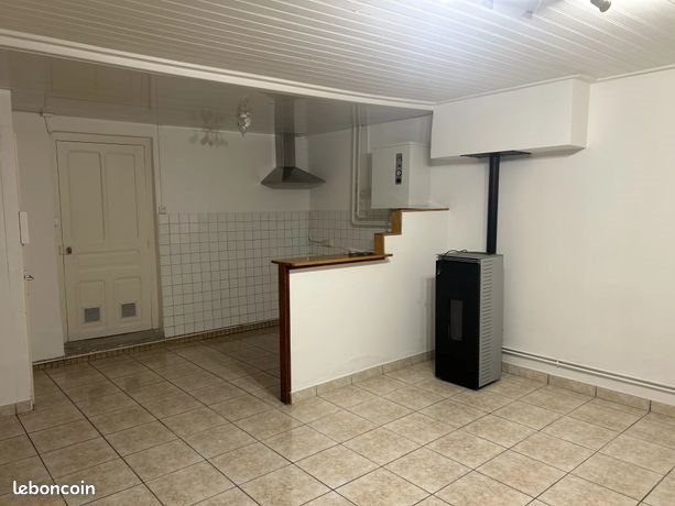 Maison à louer, 62m², Ardes
