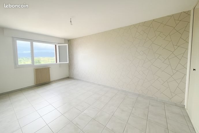 Appartement à louer, 100m², Ghisonaccia