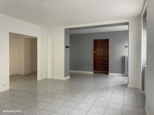 Appartement à louer, 130m², Pont-d'Ain