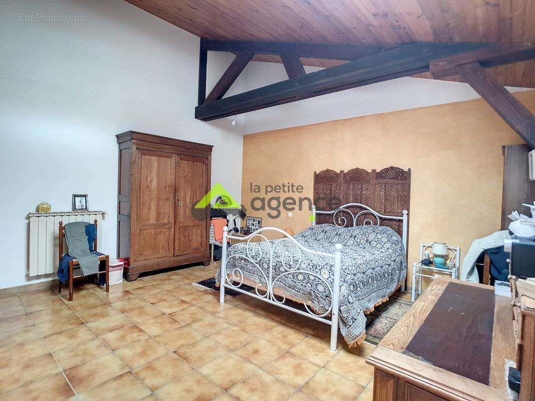 Appartement à vendre, 294m², Bourganeuf