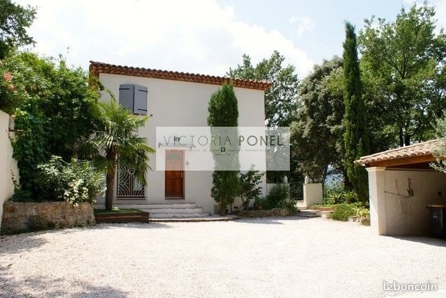 Maison à louer, 158m², Rocbaron