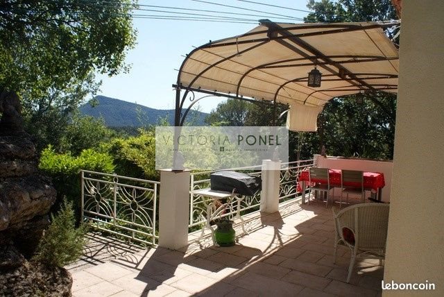 Maison à louer, 158m², Rocbaron