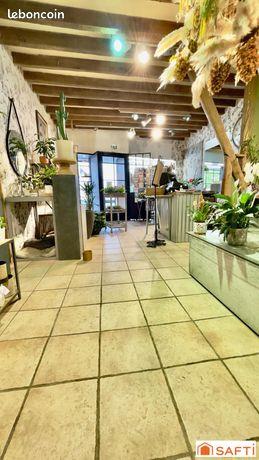 Appartement à vendre, 600m², Evron
