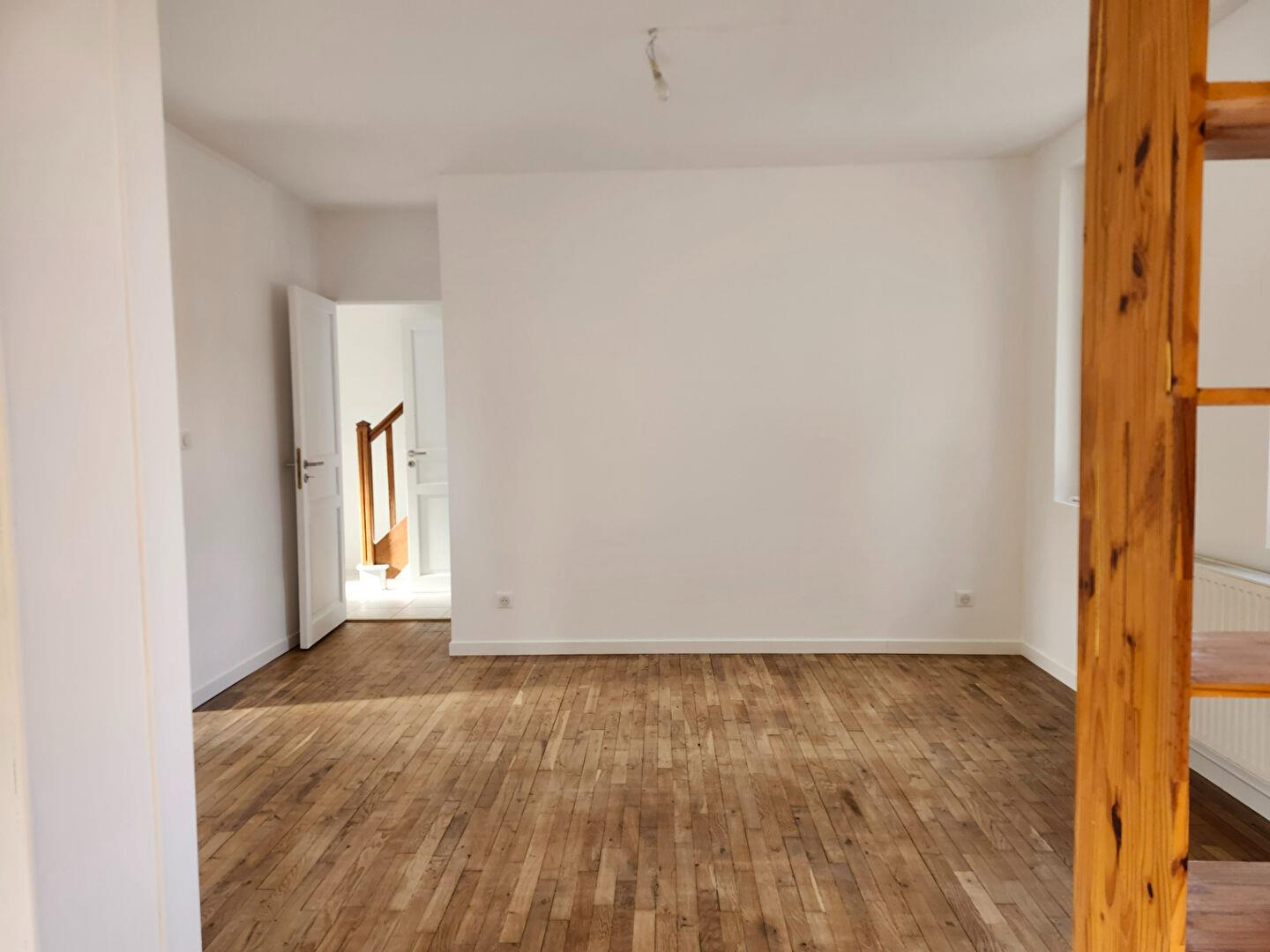 Maison à louer, 90m², Tavaux