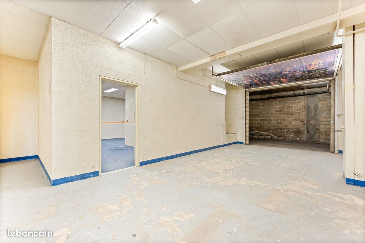 Maison à louer, 280m², Paris 18ème