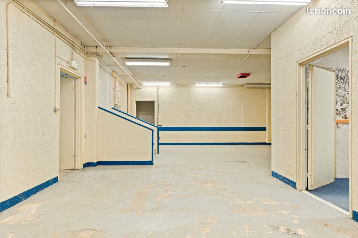 Maison à louer, 280m², Paris 18ème