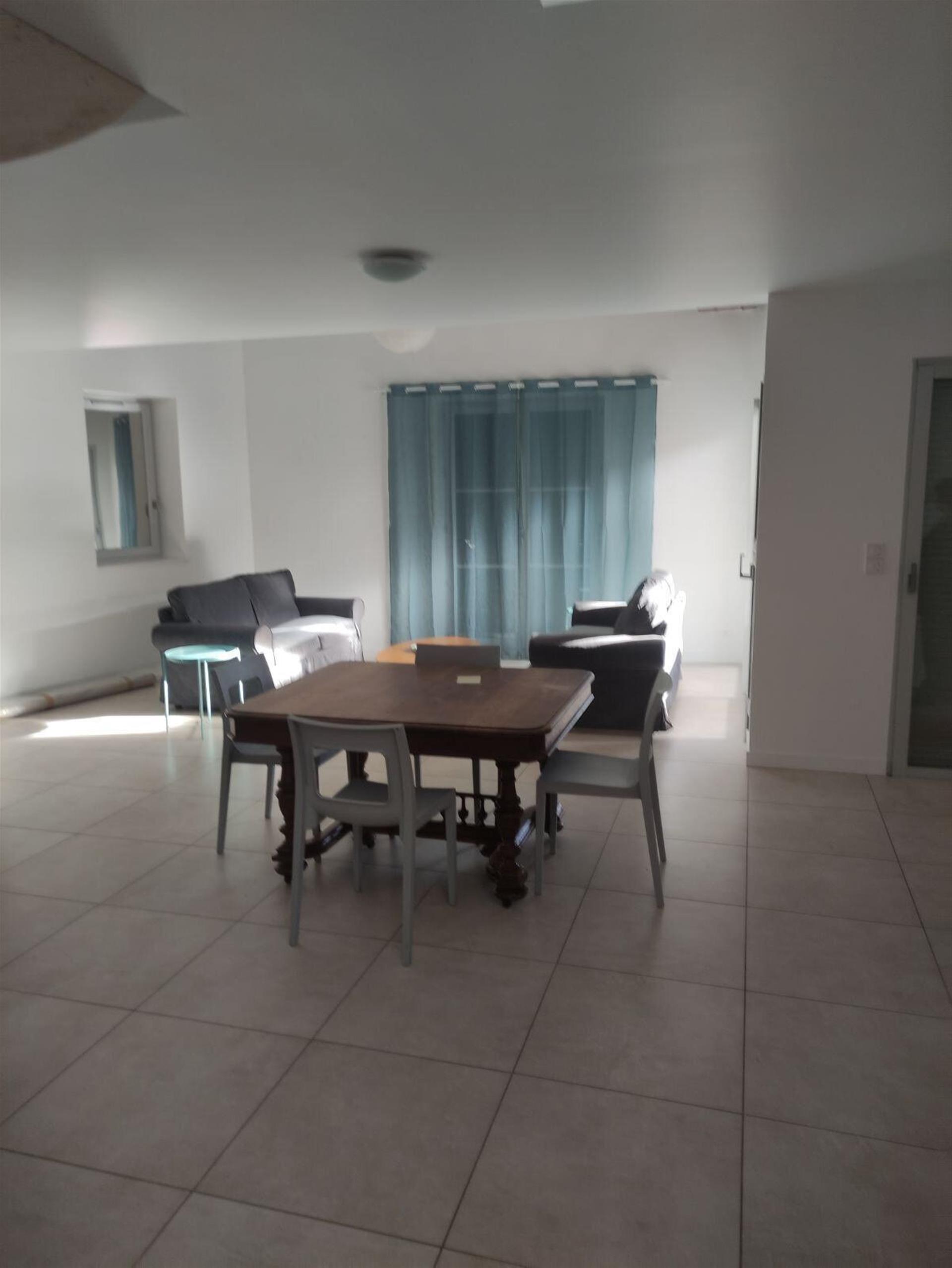 Maison à louer, 103m², Saint-Cyr-au-Mont-d'Or