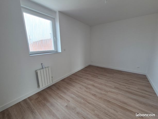 Maison à louer, 85m², Wallon-Cappel