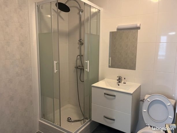 Maison à louer, 95m², Manot