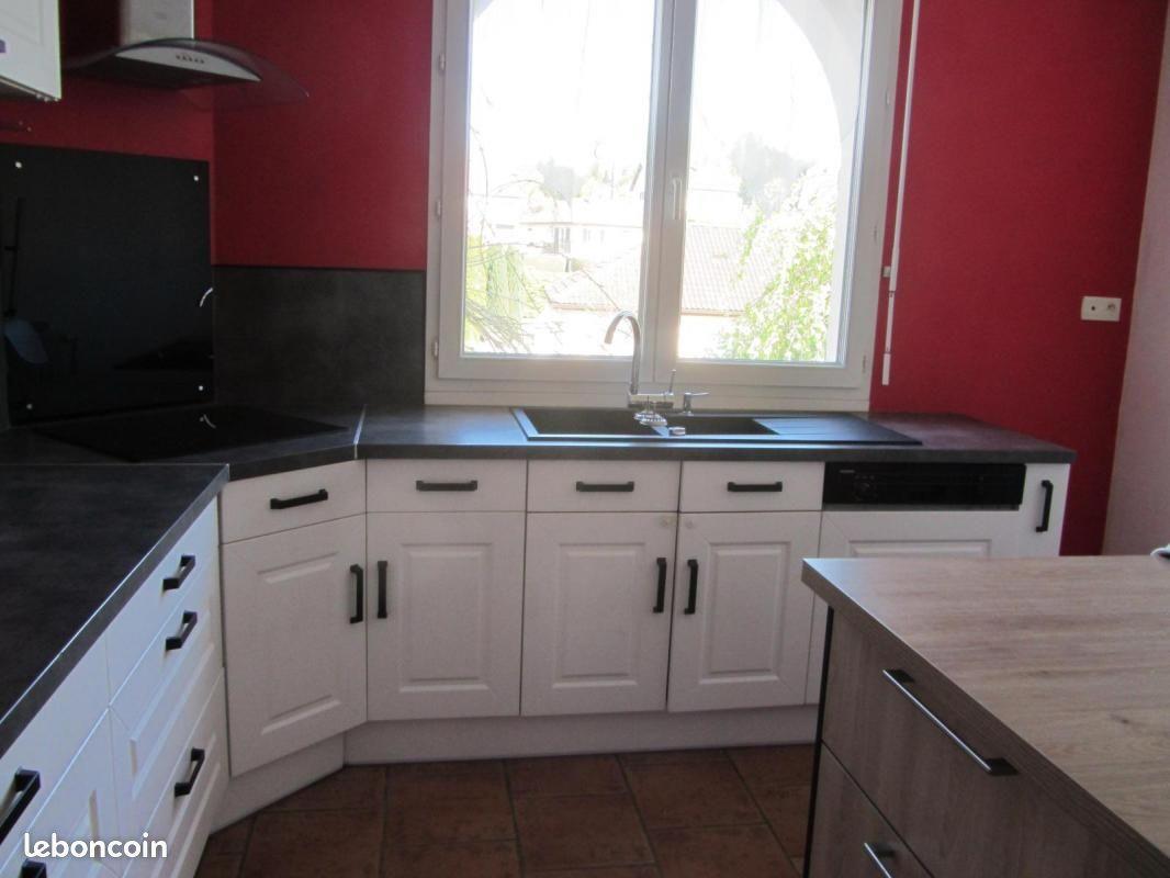 Maison à louer, 135m², Ussel