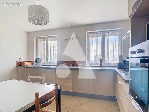 Appartement à vendre, 86m², Larajasse