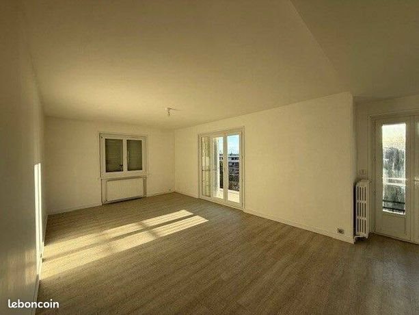 Maison à louer, 136m², Divonne-les-Bains
