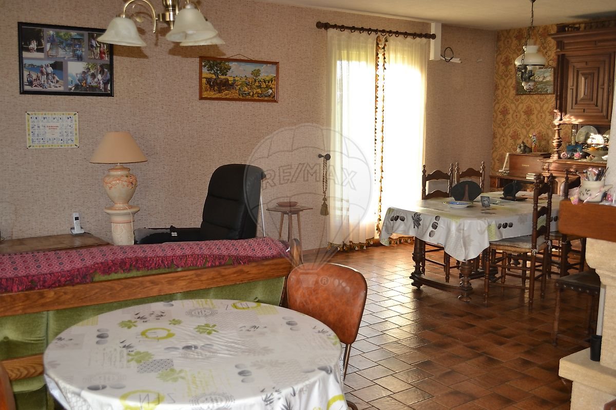 Maison à vendre, 89m², Beaumont-Sardolles