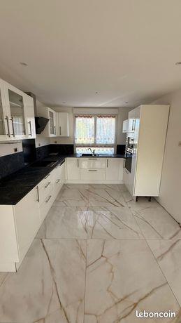 Maison à louer, 117m², Gressy