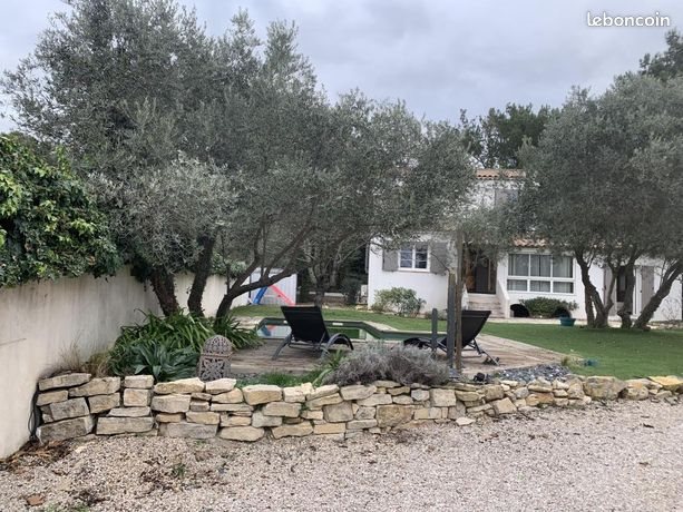 Maison à louer, 157m², Belcodène