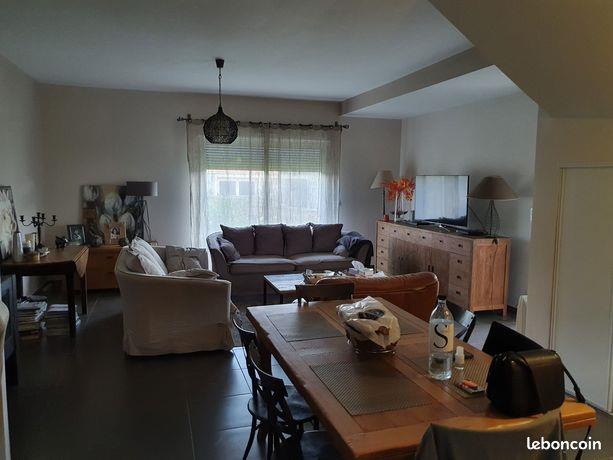 Maison à louer, 107m², Aléria