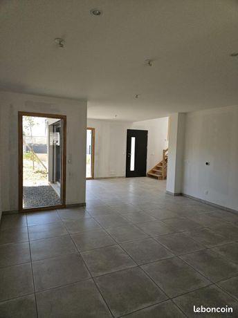 Maison à louer, 114m², Saint-Bonnet-les-Oules