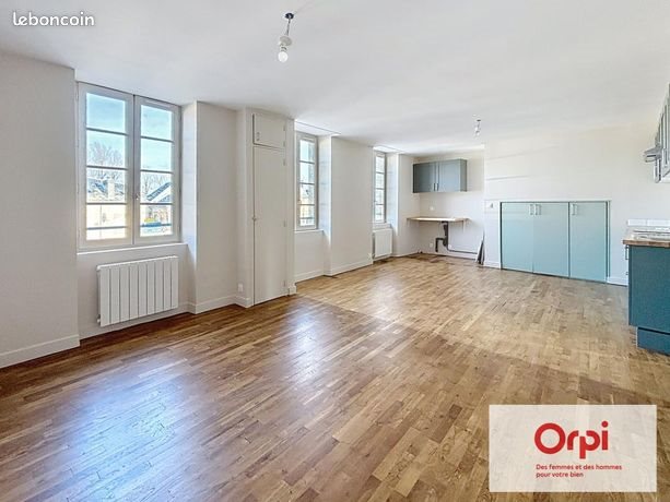 Appartement à louer, 47m², Larche