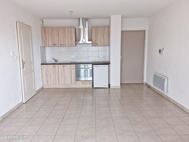 Maison à louer, 40m², Elne