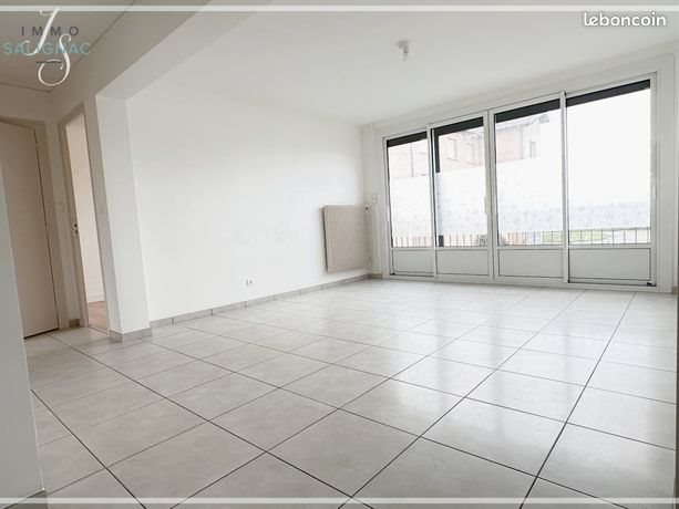 Appartement à louer, 74m², Péronnas