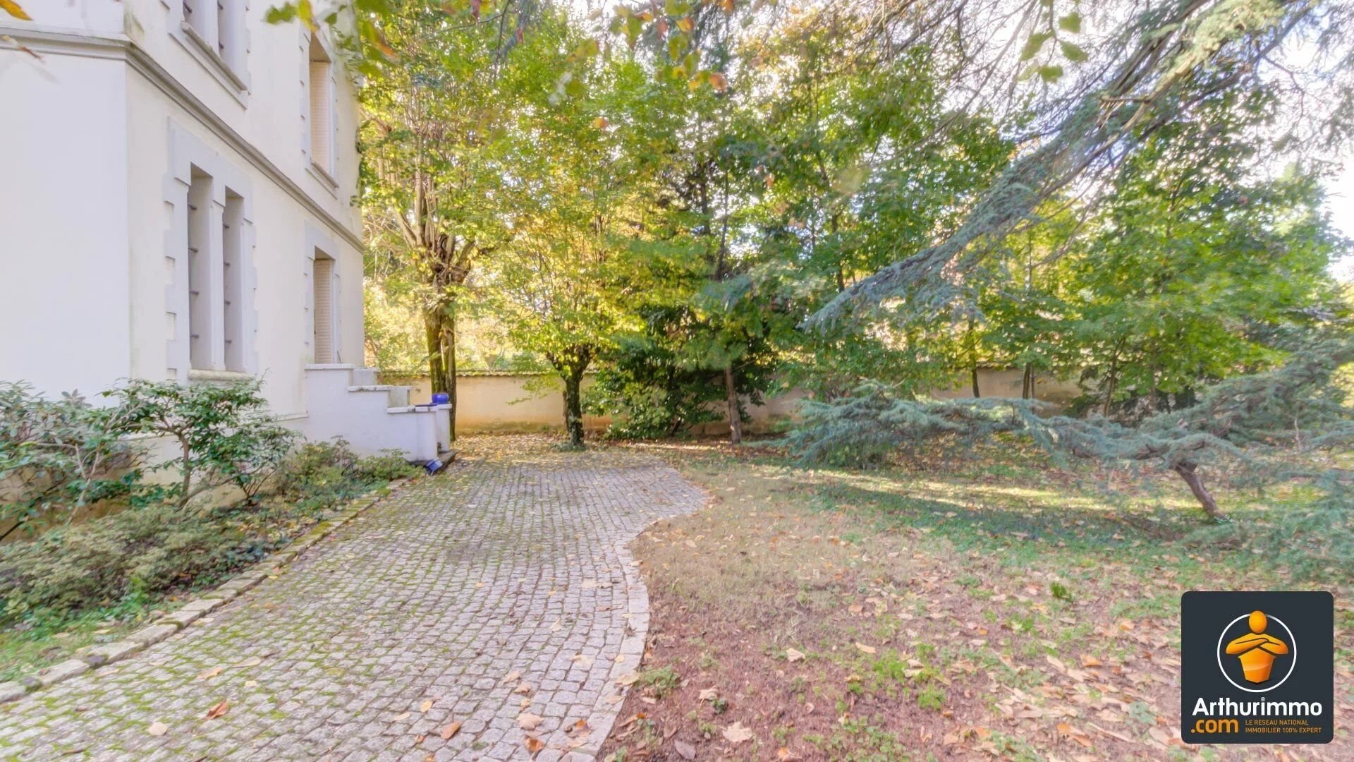 Maison à louer, 181m², Tassin-la-Demi-Lune