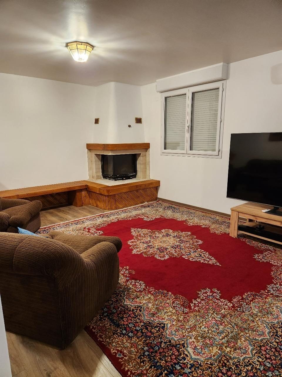 Maison à louer, 450m², Saint-Julien-en-Genevois