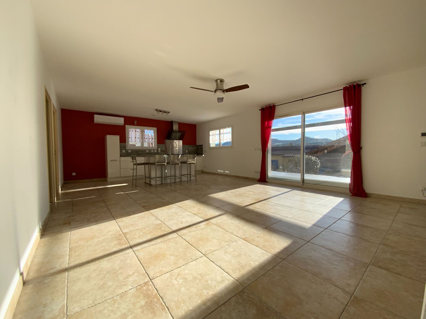 Maison à louer, 99m², Mirabel-et-Blacons