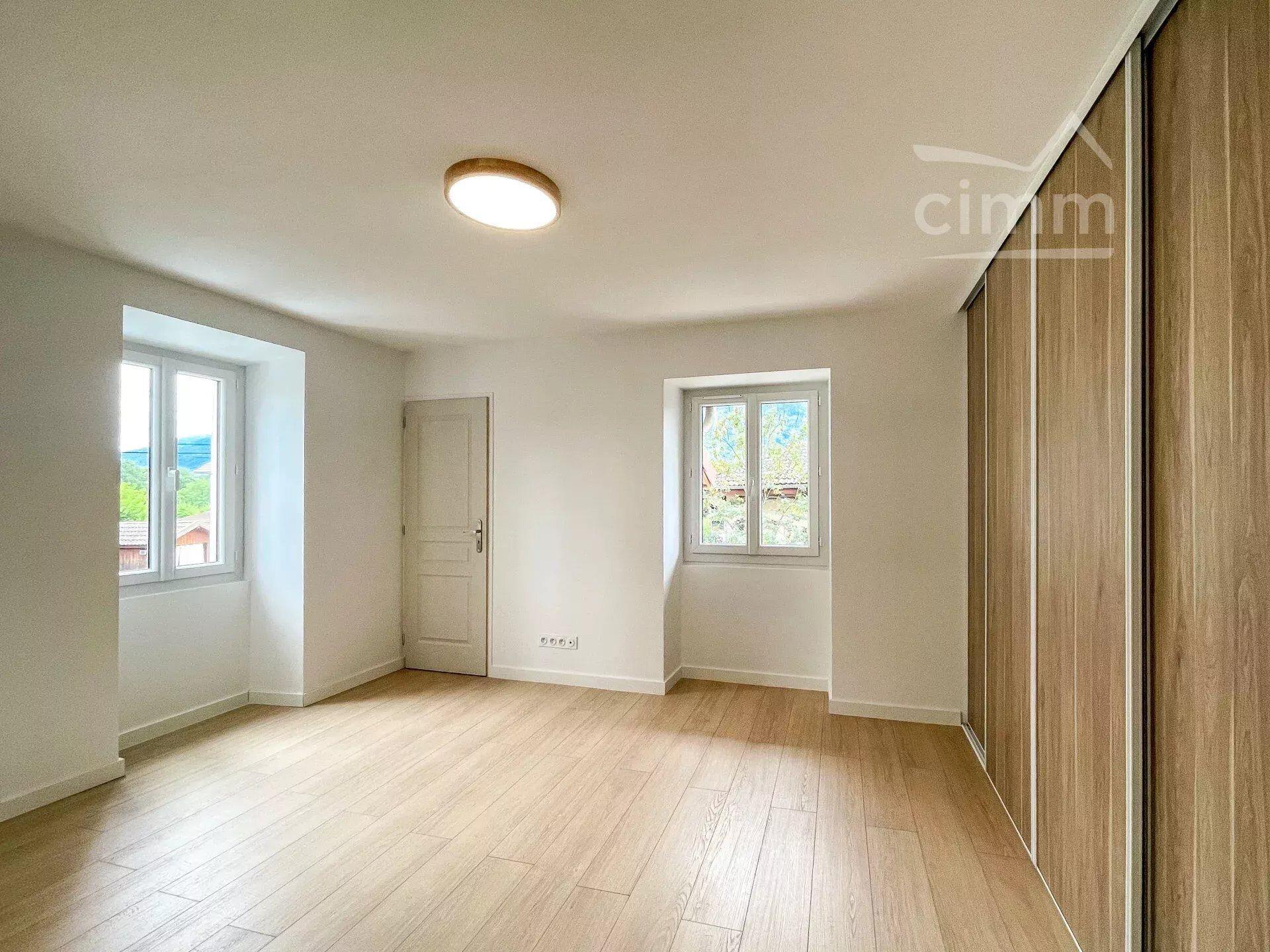 Maison à louer, 84m², La Buissière