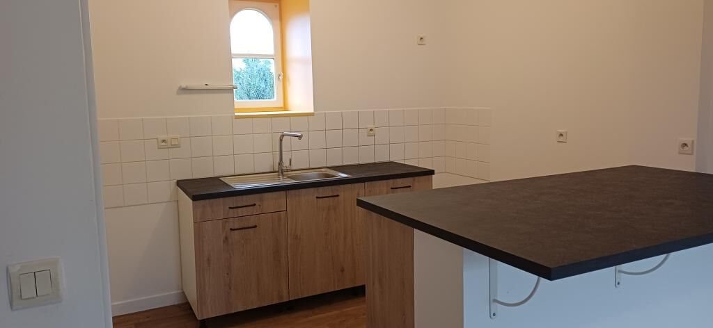 Maison à louer, 102m², Ahuillé