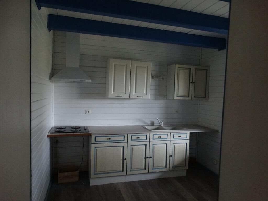 Maison à louer, 110m², Bernède