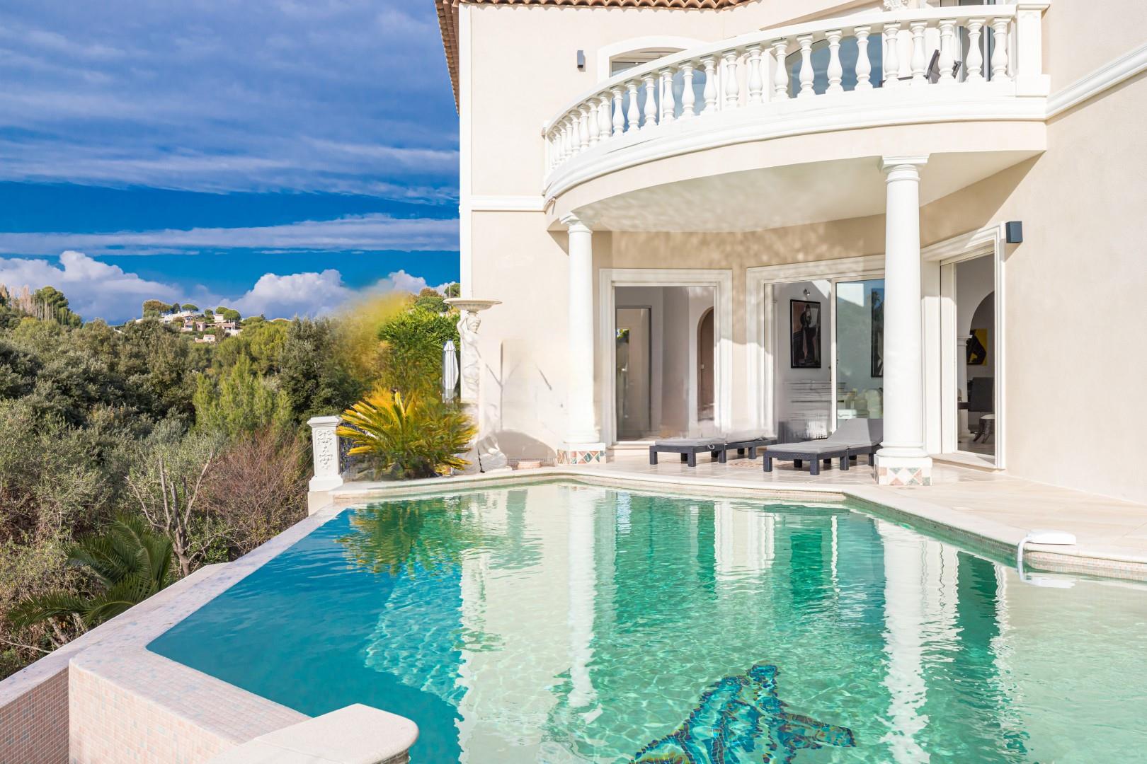 Maison à louer, 200m², Saint-Laurent-du-Var